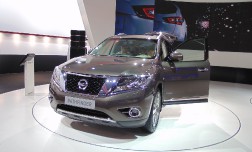 На ММАС-2014 будет представлен новый седан Nissan и четвертое поколение Pathfinder